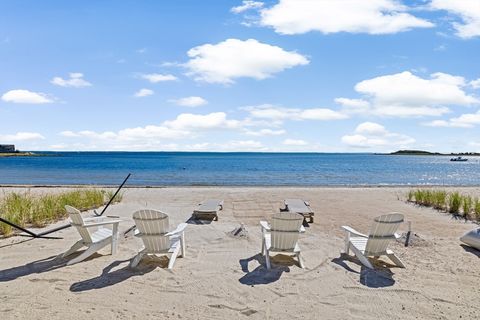 11 Cove St Mattapoisett MA 02739