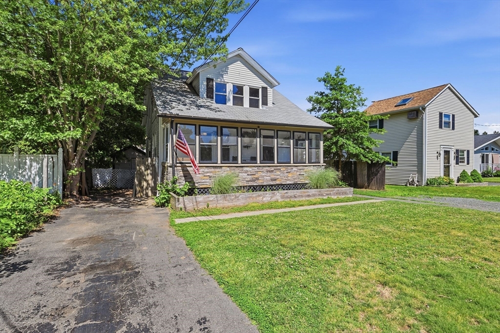 11 Furrow St