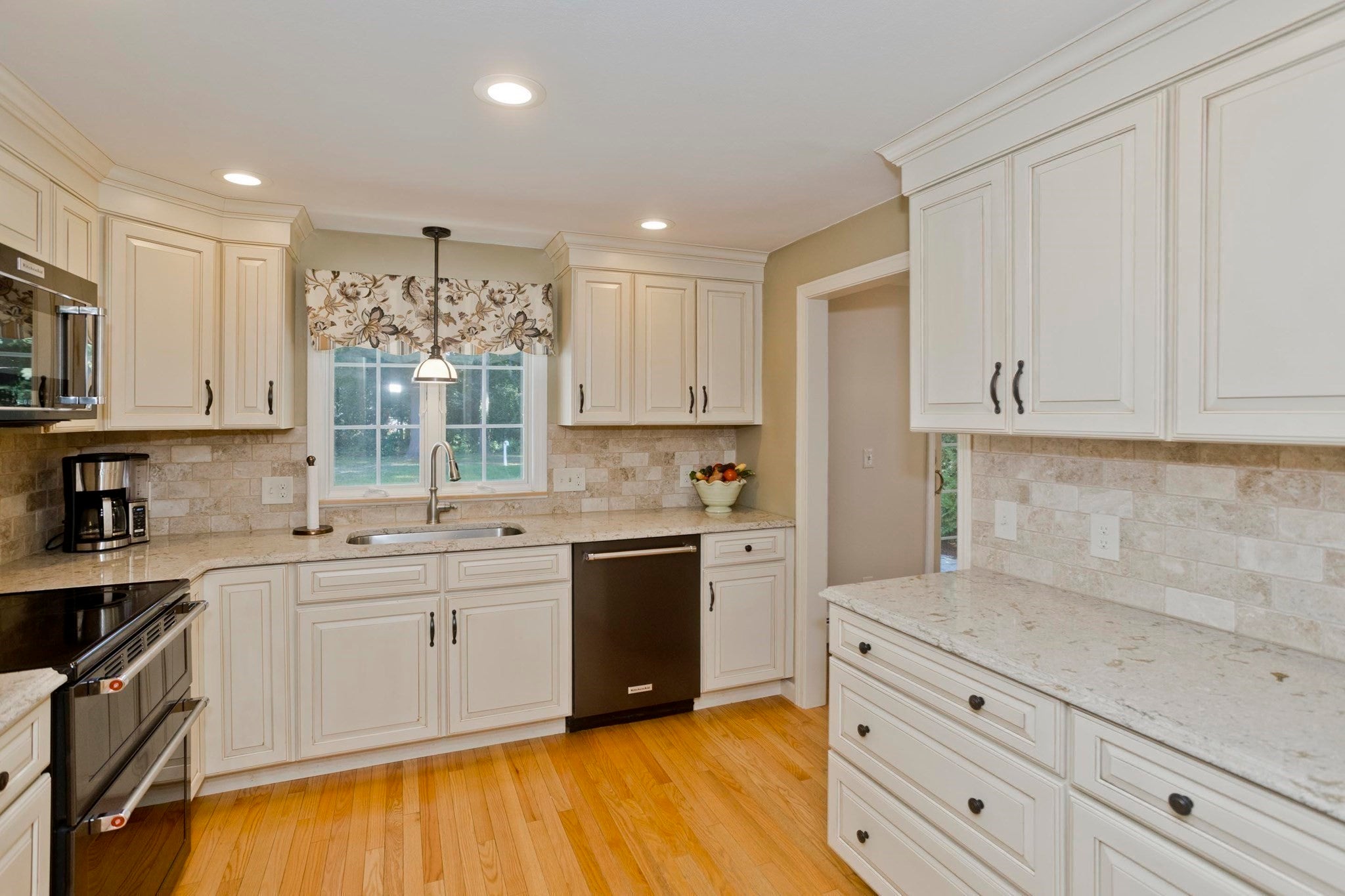 6 Joan St, Wilbraham, MA, 6 Joan St, Wilbraham, MA Photo #11
