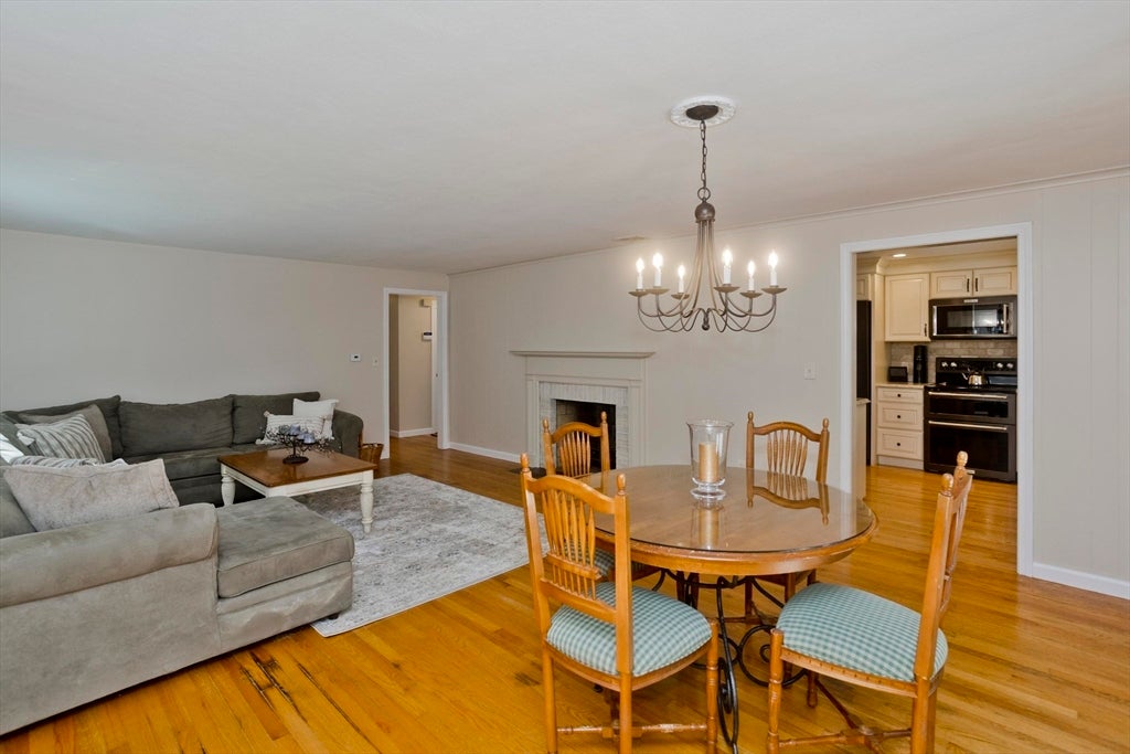 6 Joan St, Wilbraham, MA Photo #12