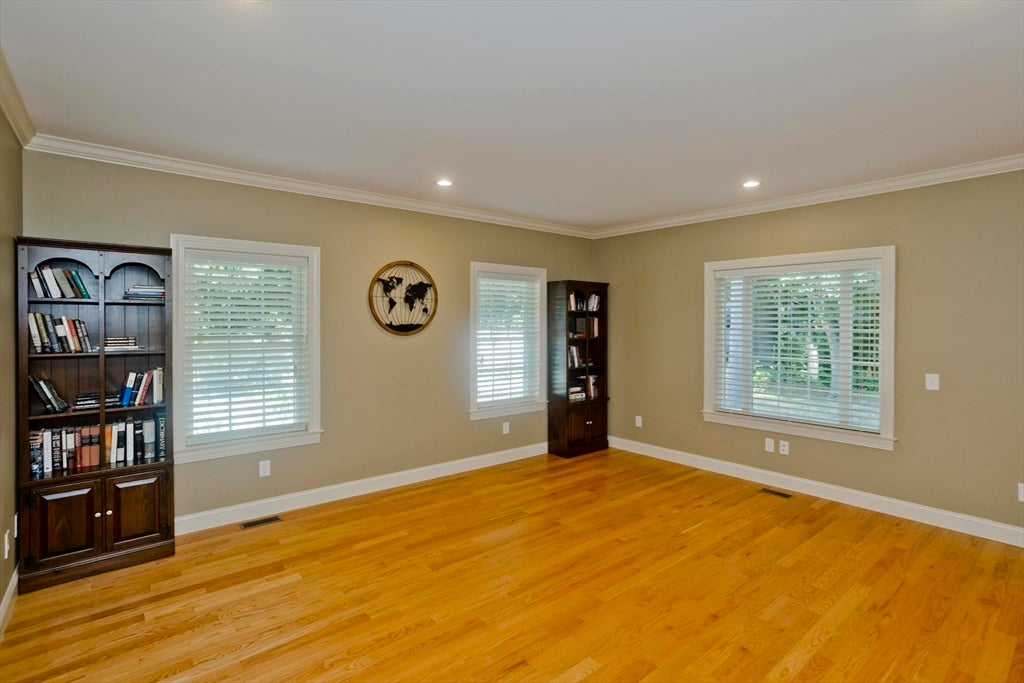 6 Joan St, Wilbraham, MA Photo #34