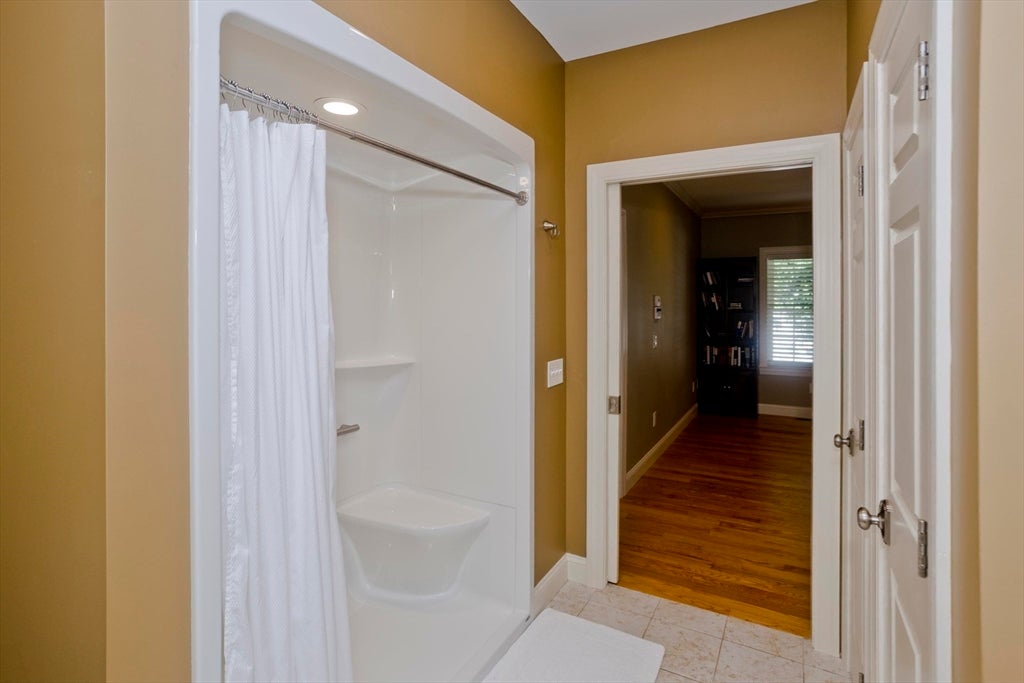6 Joan St, Wilbraham, MA Photo #31