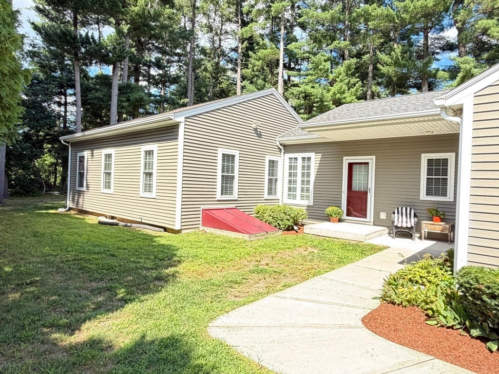 6 Joan St
