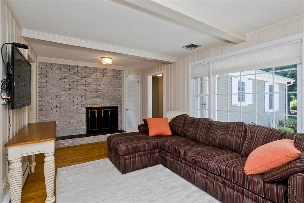 6 Joan St, Wilbraham, MA Photo #6