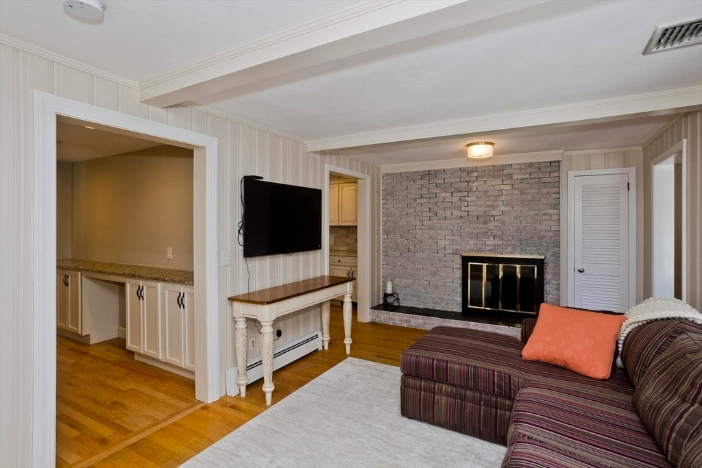 6 Joan St, Wilbraham, MA Photo #7