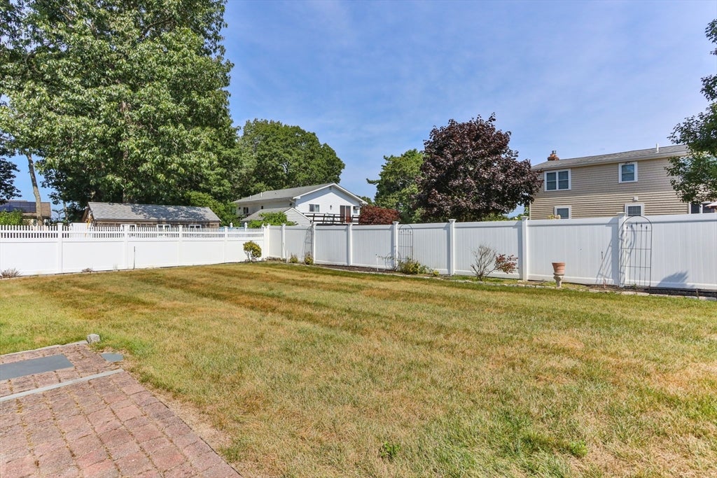 6 Robinhood Rd, Wareham, MA Photo #31