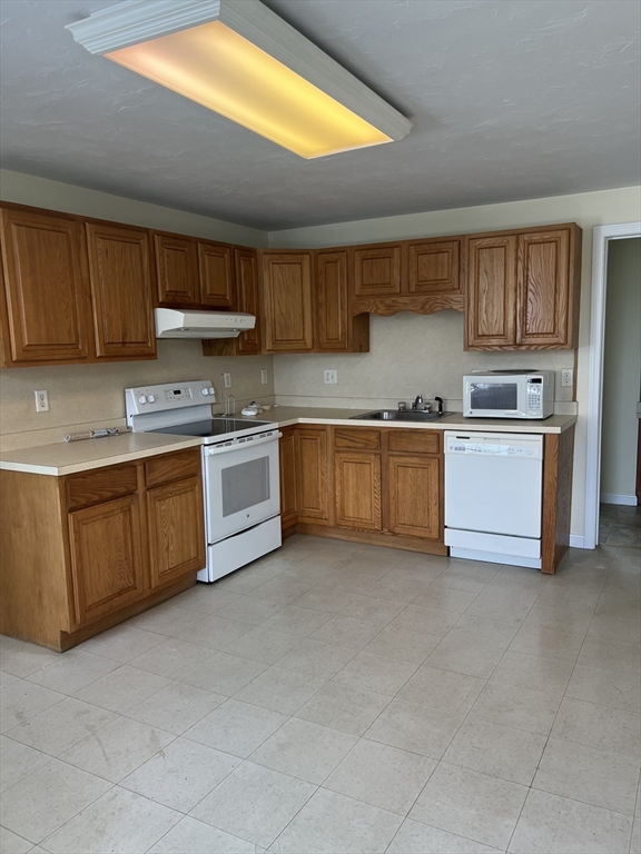 125 Clark Street B