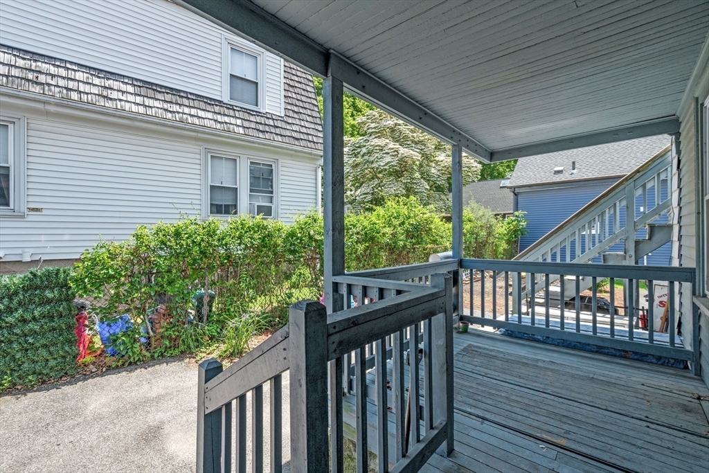 343 Cabot St