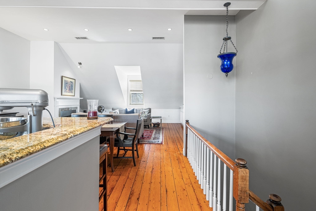 59 Rutland St 3