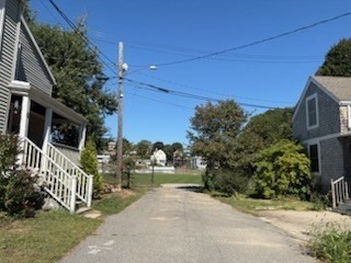 5 Pond Terrace