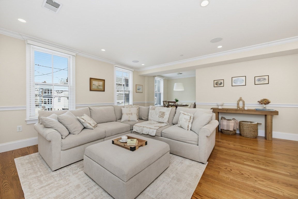 Photo of 21 Salem St, Boston, MA