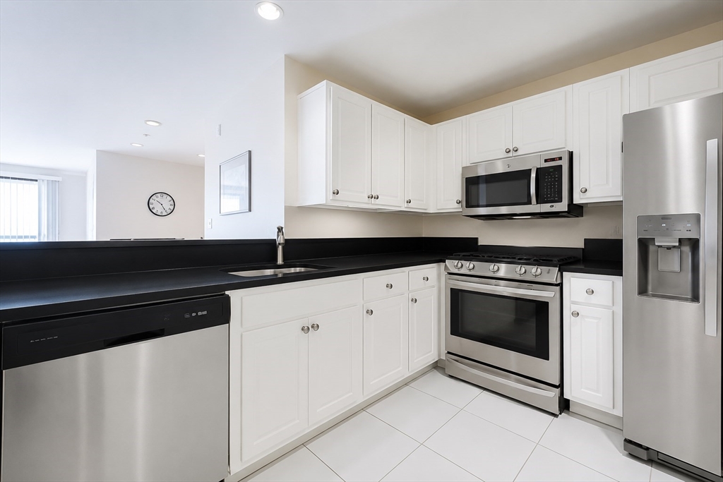 350 Revere Beach Blvd penthouse12, Revere, MA, 350 Revere Beach Blvd penthouse12, Revere, MA Photo #4
