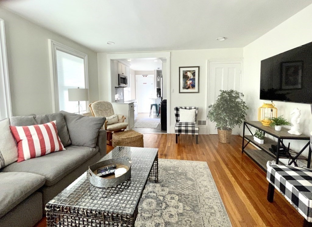 25 Mechanic St 2