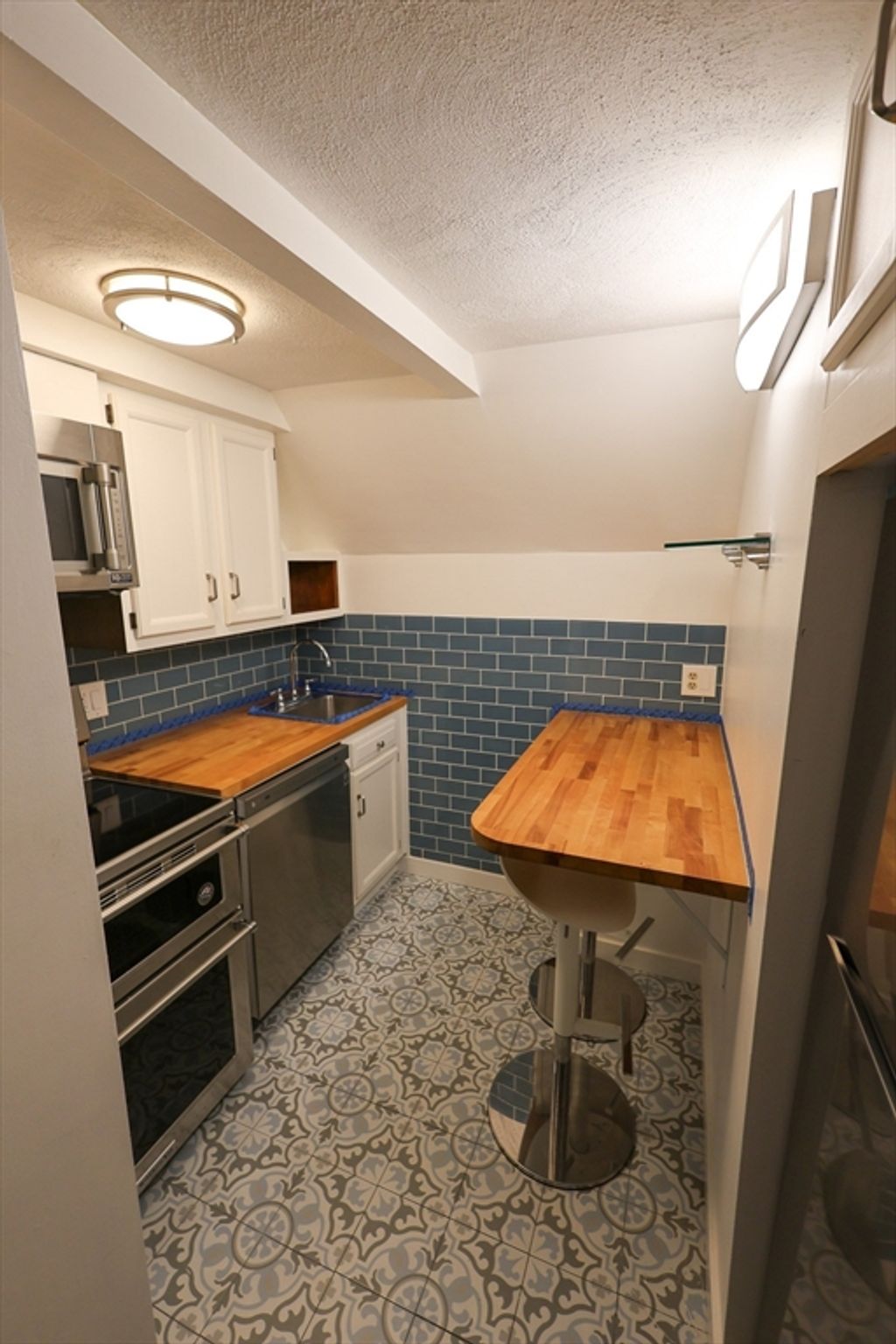 Photo of 369 Savin Hill Avenue #3, Boston, MA 02125 (MLS # 73467876)