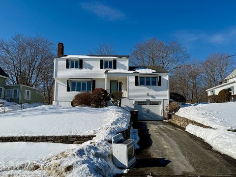 71 Charles St Weymouth MA 02189