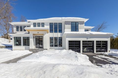 28 Dorothy Rd Newton MA 02459