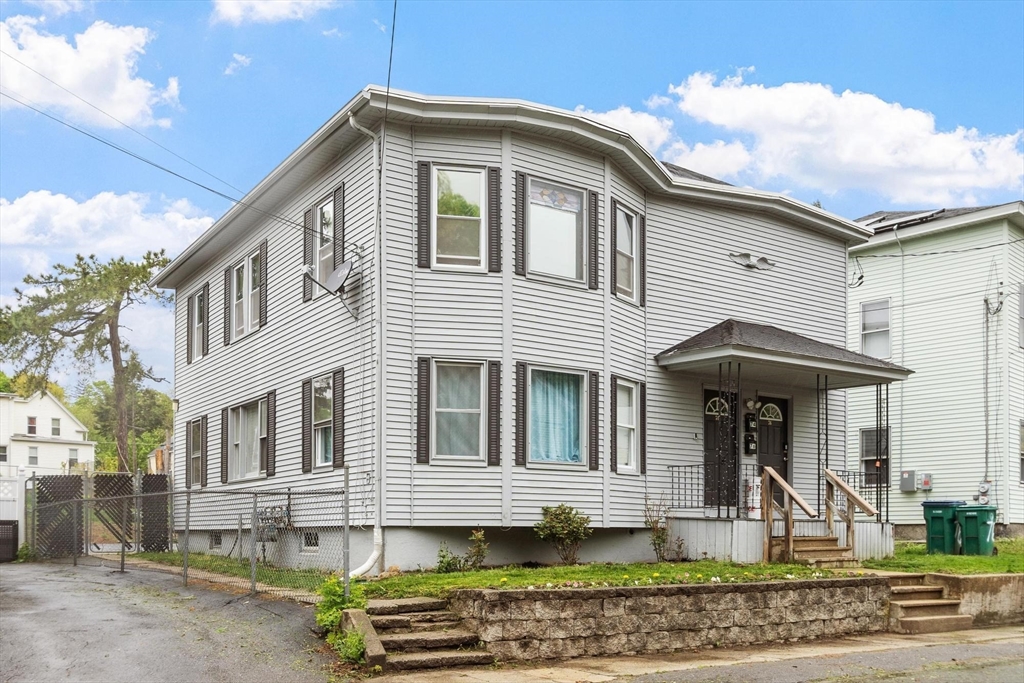 74 East St