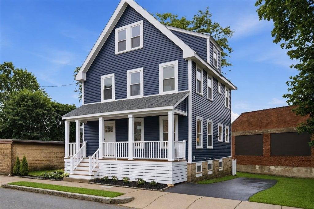 Photo of 80 Dell Ave, Melrose, MA