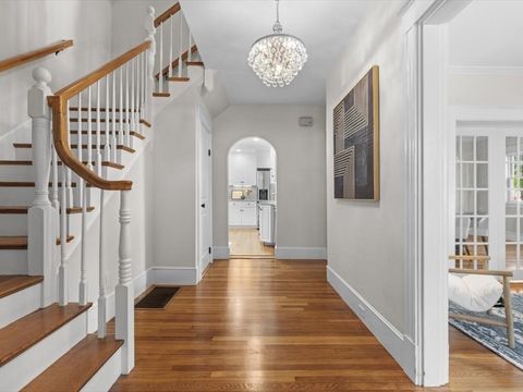 51 Bourne St 51 Newton MA 02466