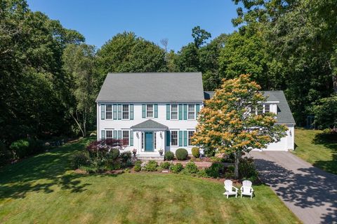 Photo of 86 Telegraph Hill Road, Marshfield, MA 02050 (MLS # 73482399)