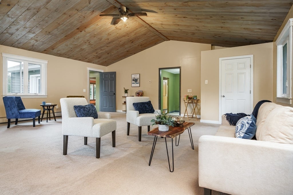 102 Overlook Rd