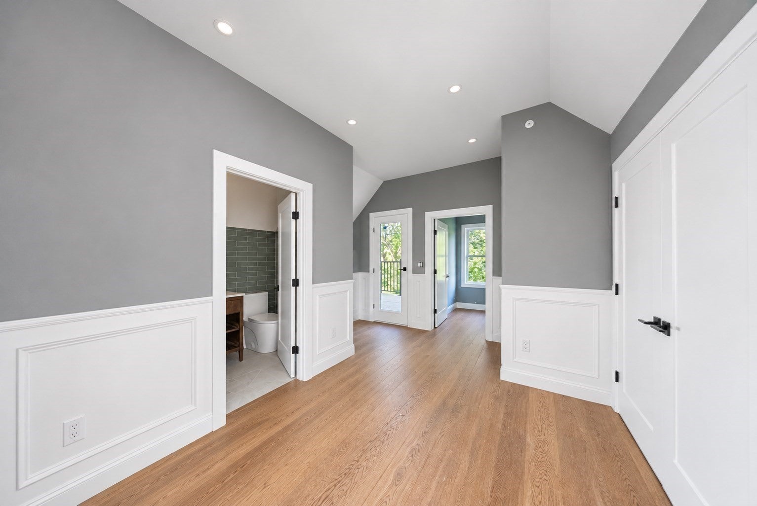 64 Dalby St 3