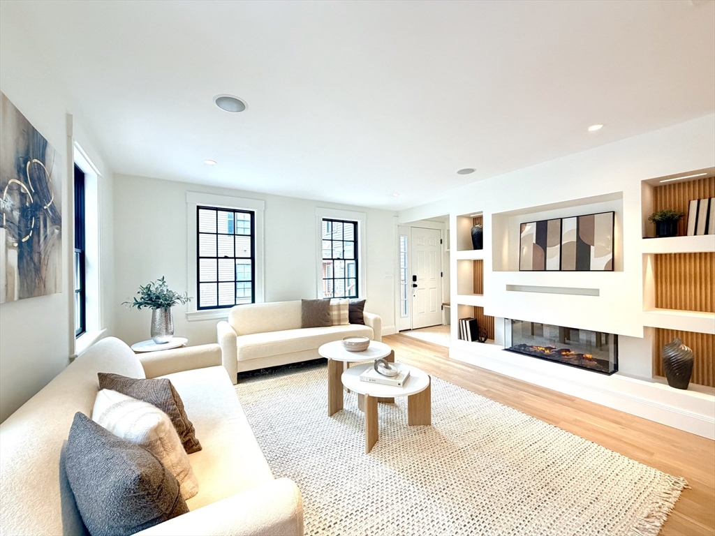11 Mt Auburn St A