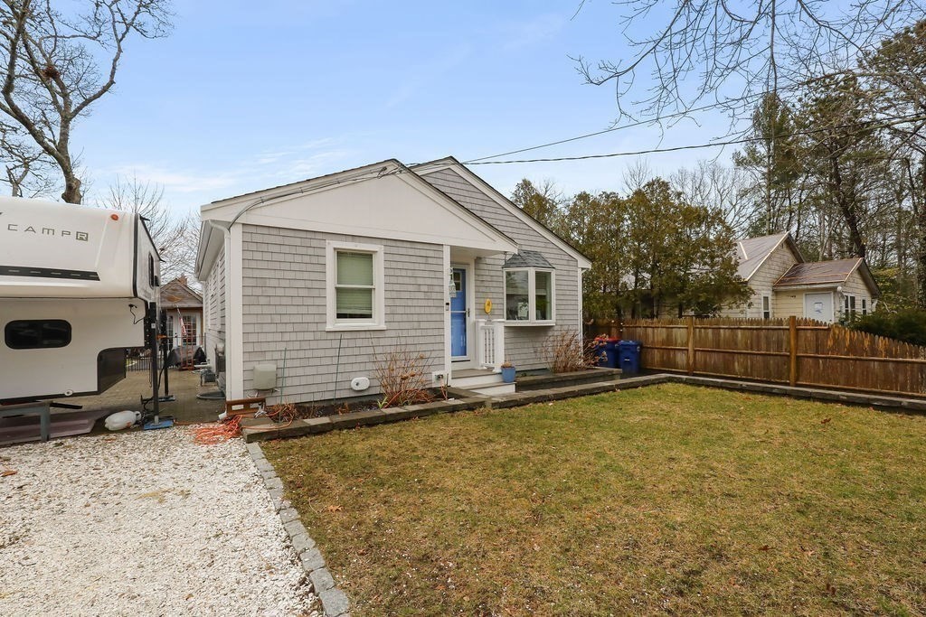 13 Monack Rd.