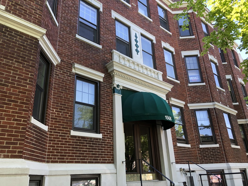 Boston, Massachusetts 02135, United States, 2 Bedrooms Bedrooms, ,1 BathroomBathrooms,Residential,Contingent,108571