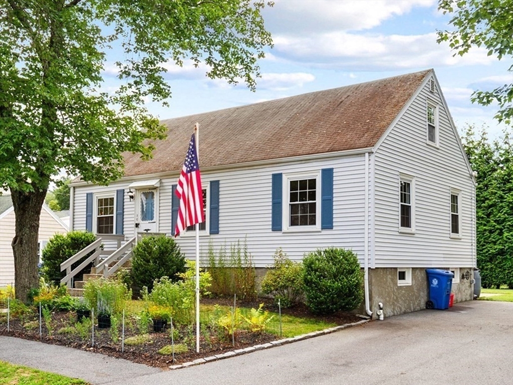 10 Wolcott St