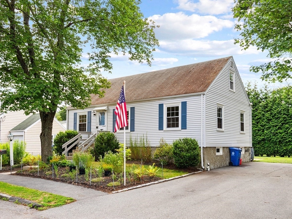 10 Wolcott St