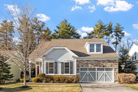 35 Greenside Ln 35 Acton MA 01720