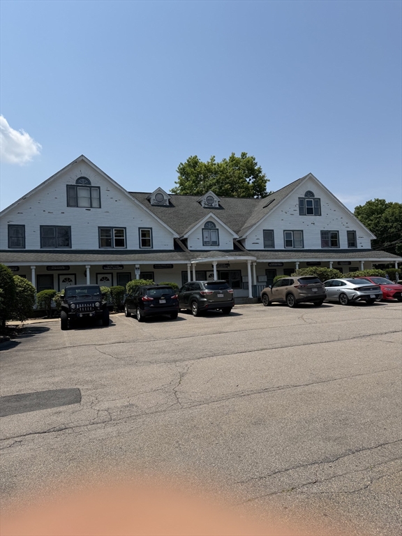 490 N Main St