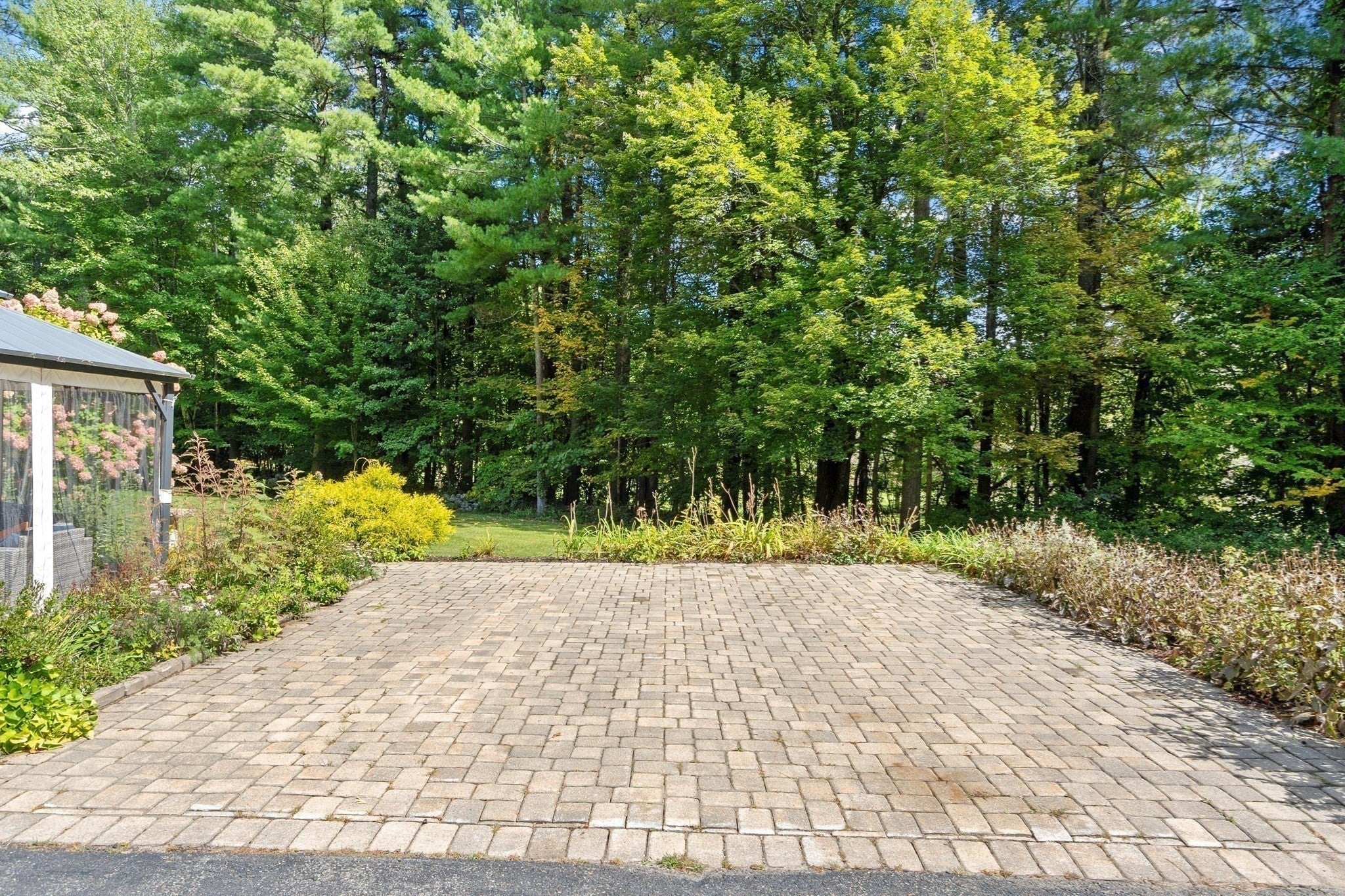 1 Laurelwoods Dr, Townsend, MA, 1 Laurelwoods Dr, Townsend, MA Photo #31