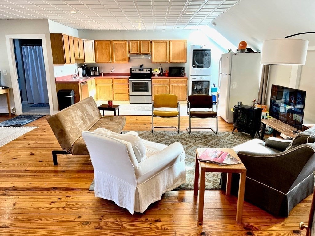 10 Marblehead St #2, North Reading, MA Photo #5