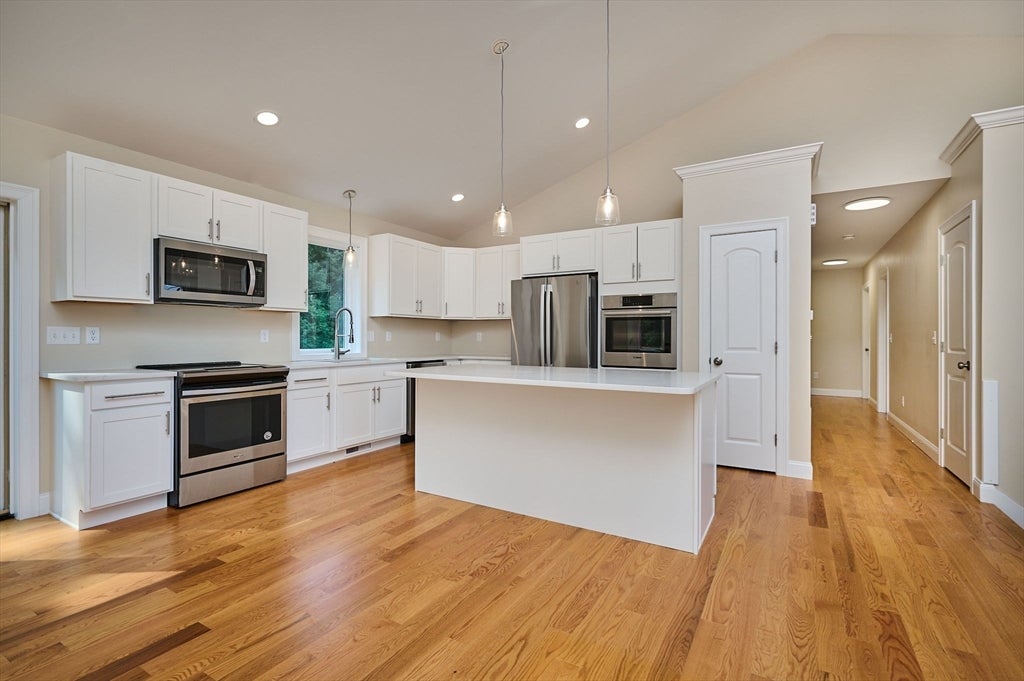 58 Pleasant St, Southampton, MA, 58 Pleasant St, Southampton, MA Photo #5