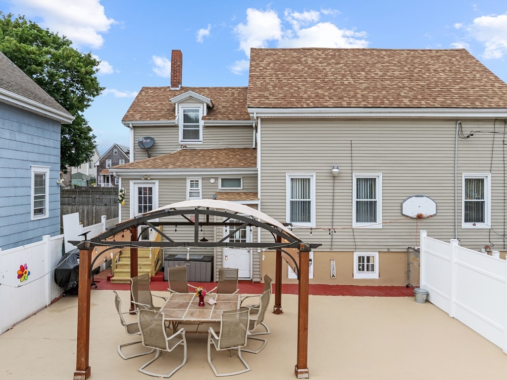 39 Crapo St