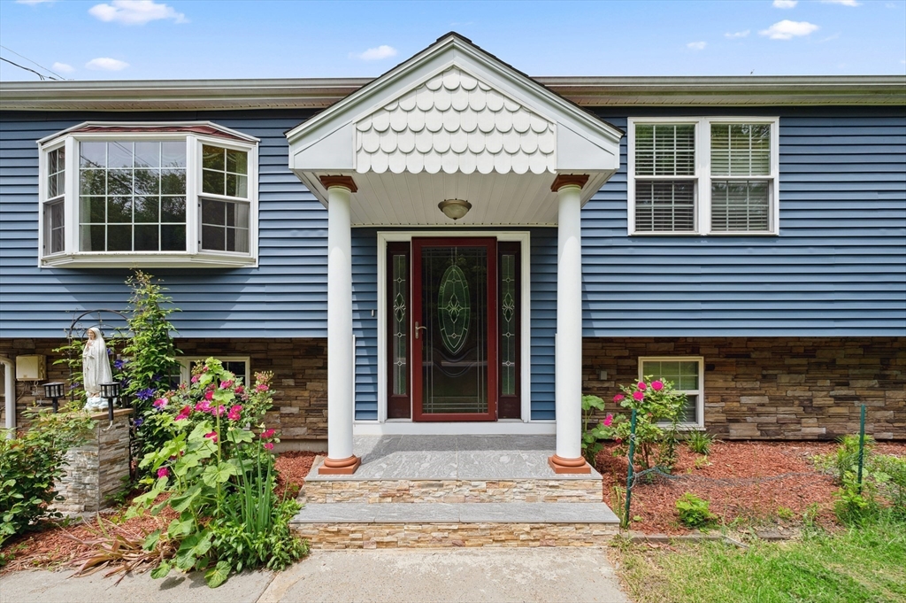 451 Lincoln St