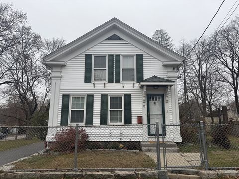 16 Barber St Medway MA 02053