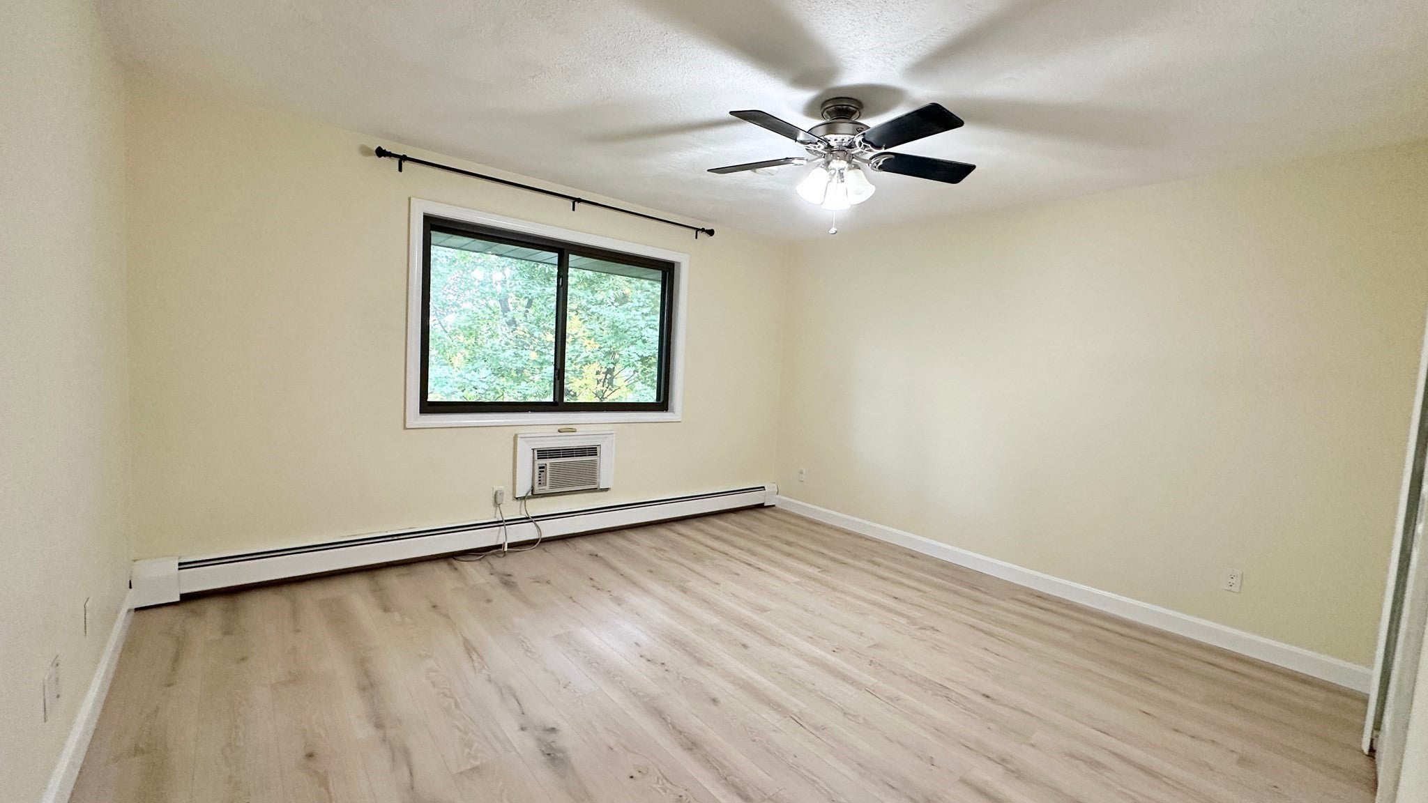 12 Strawberry Bank Rd #11, Nashua, NH, 12 Strawberry Bank Rd #11, Nashua, NH Photo #8
