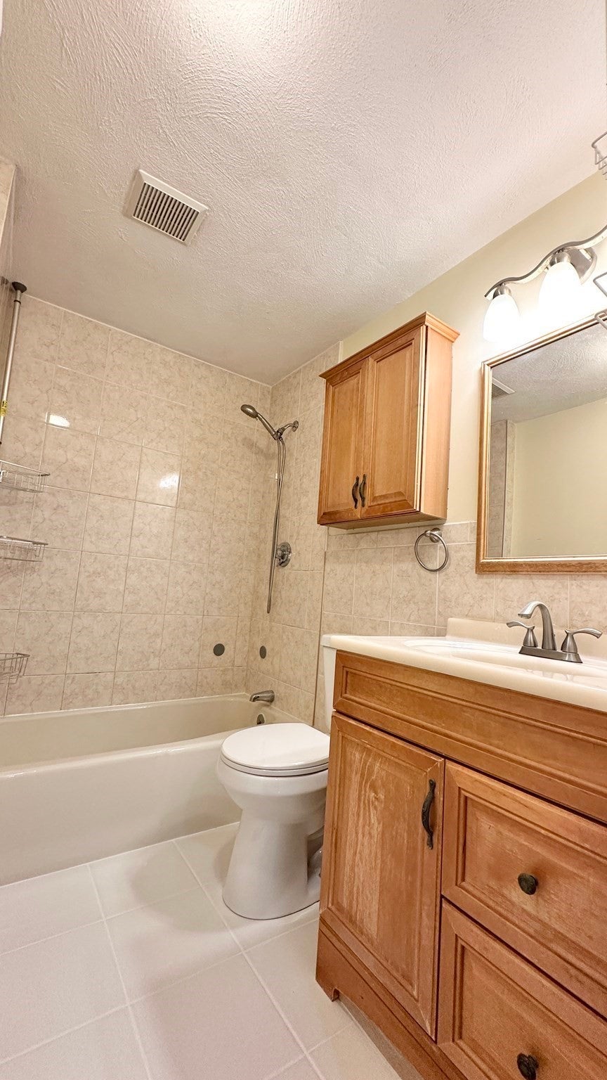 12 Strawberry Bank Rd #11, Nashua, NH, 12 Strawberry Bank Rd #11, Nashua, NH Photo #7