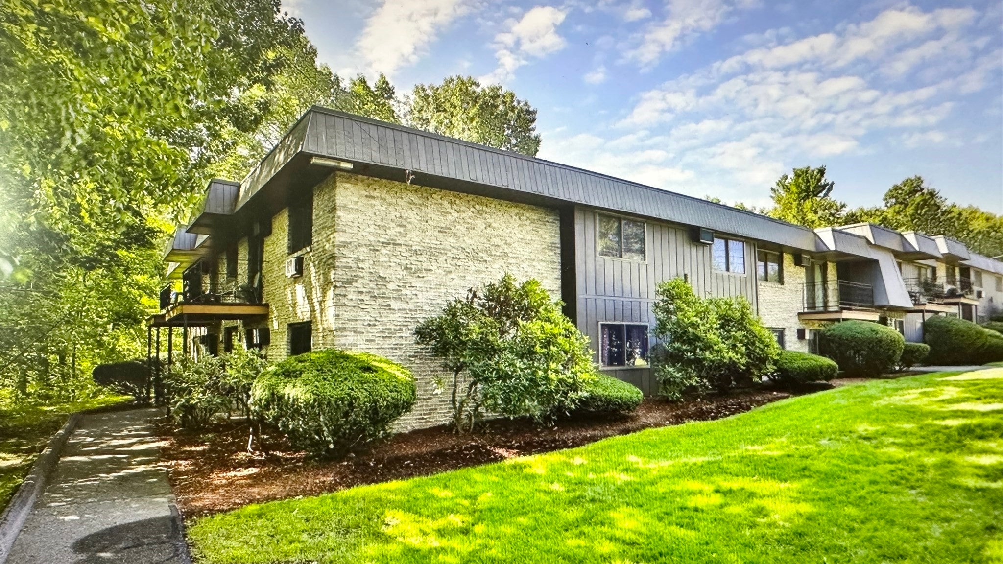 12 Strawberry Bank Rd #11, Nashua, NH, 12 Strawberry Bank Rd #11, Nashua, NH Photo #1