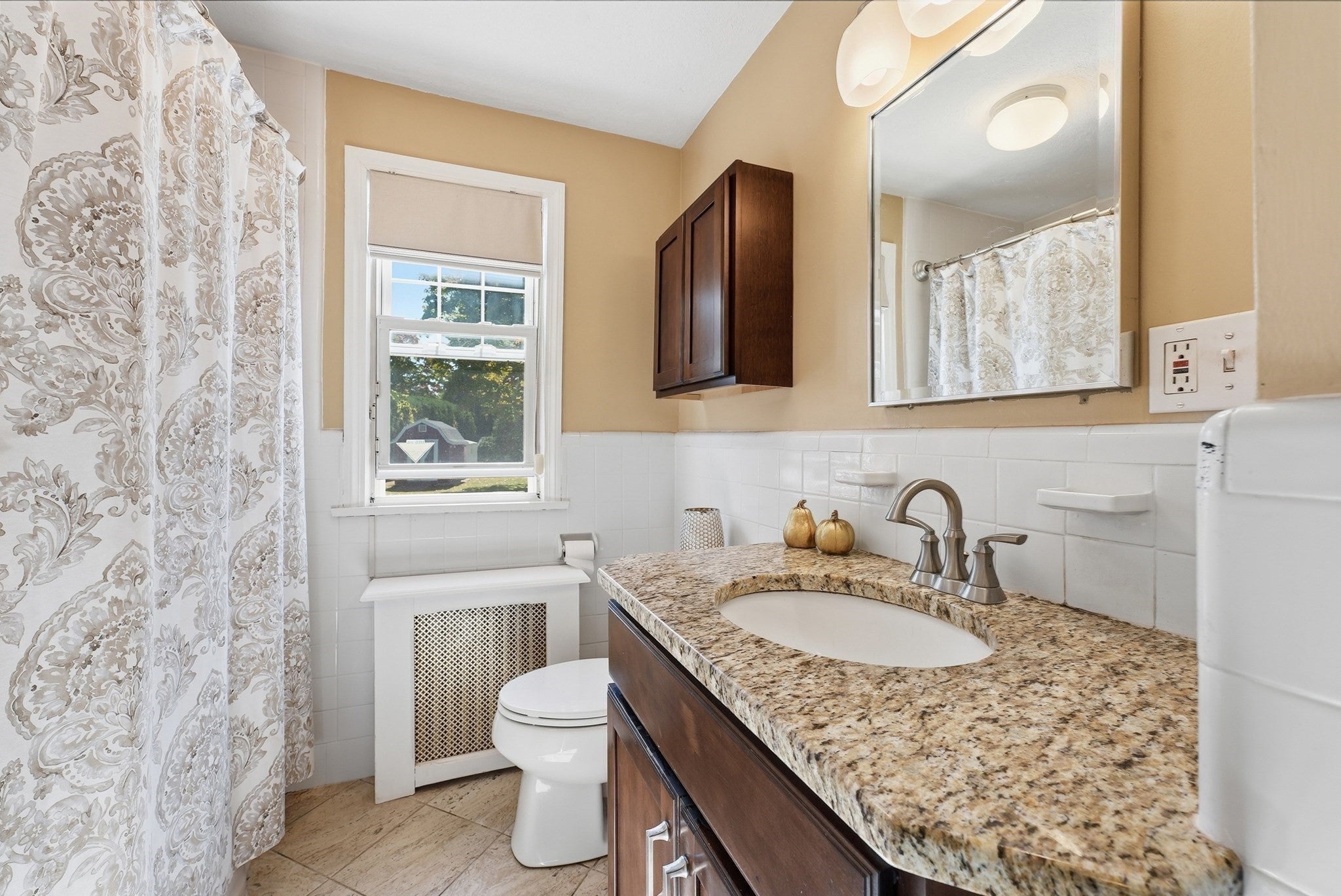 724 Dewey St, West Springfield, MA Photo #21