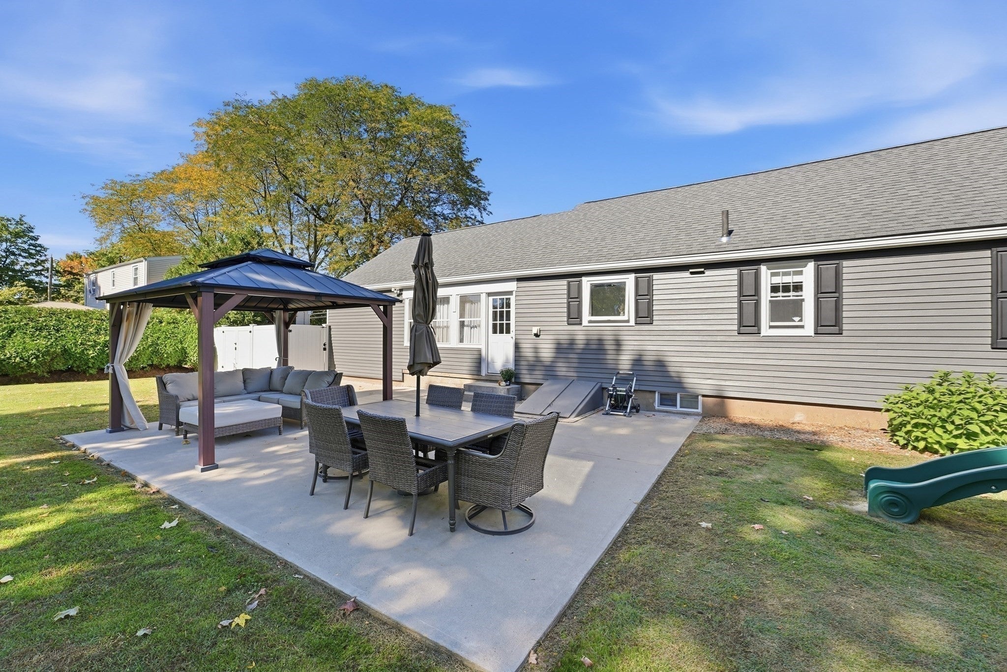 724 Dewey St, West Springfield, MA Photo #11