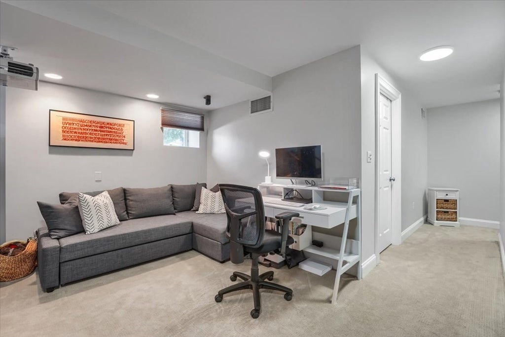 18 Claymont Terrace #18, Boston, MA, 18 Claymont Terrace #18, Boston, MA Photo #28
