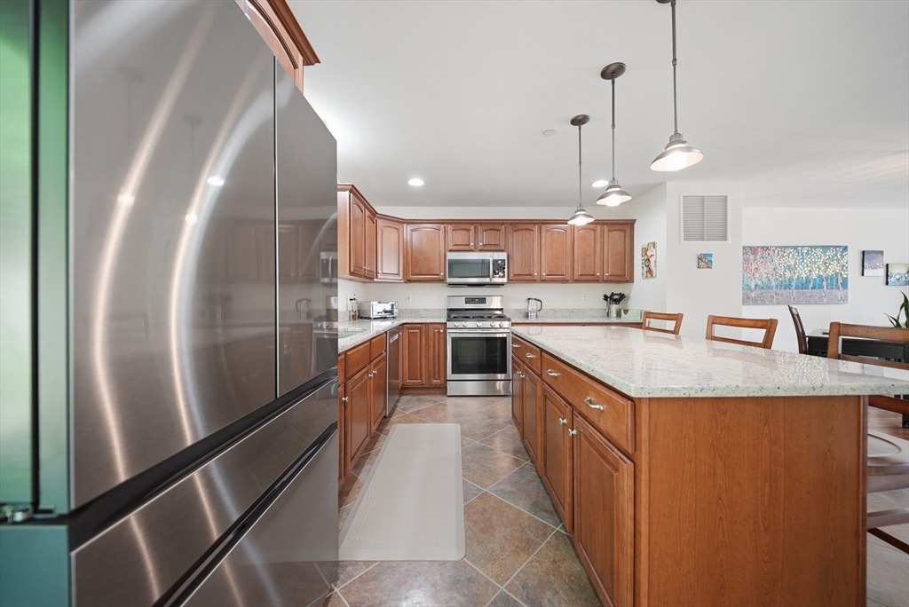 6 Aster Ct B
