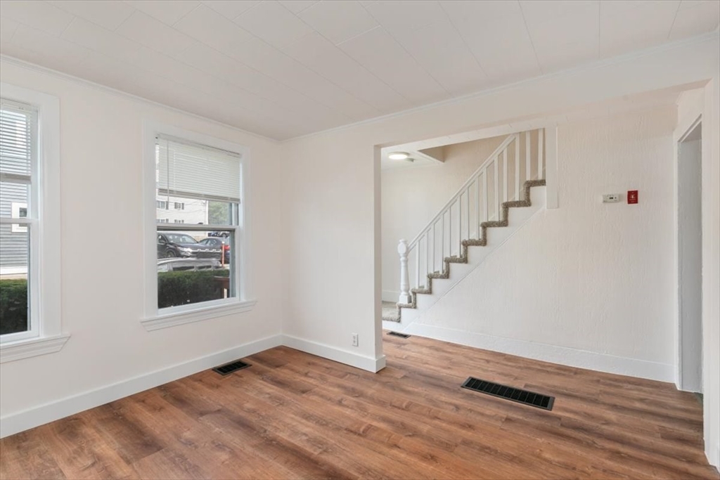 7 Cox Ct
