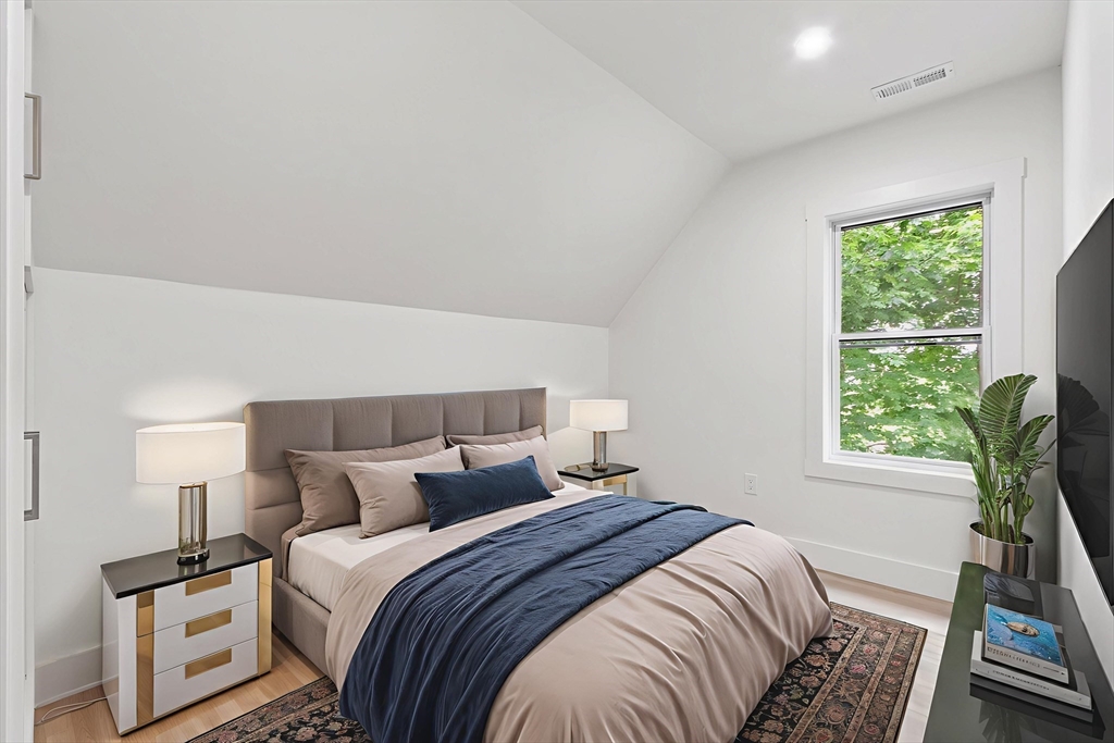 45 Fruit St B