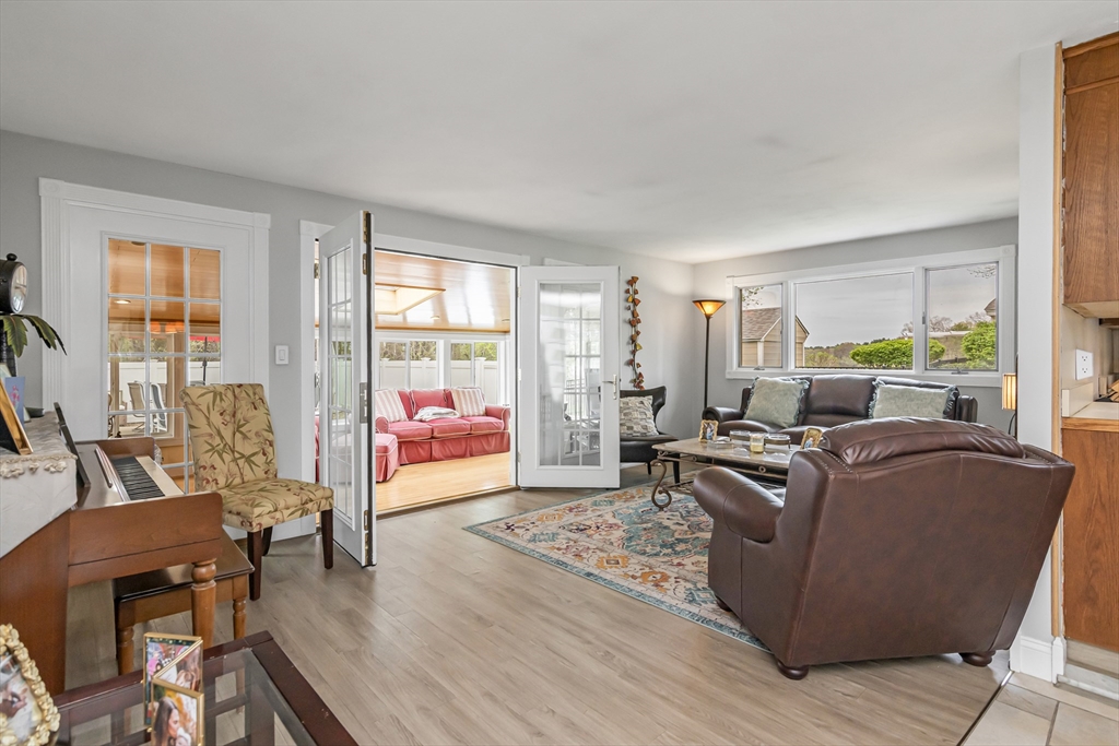 26 Reservoir Dr