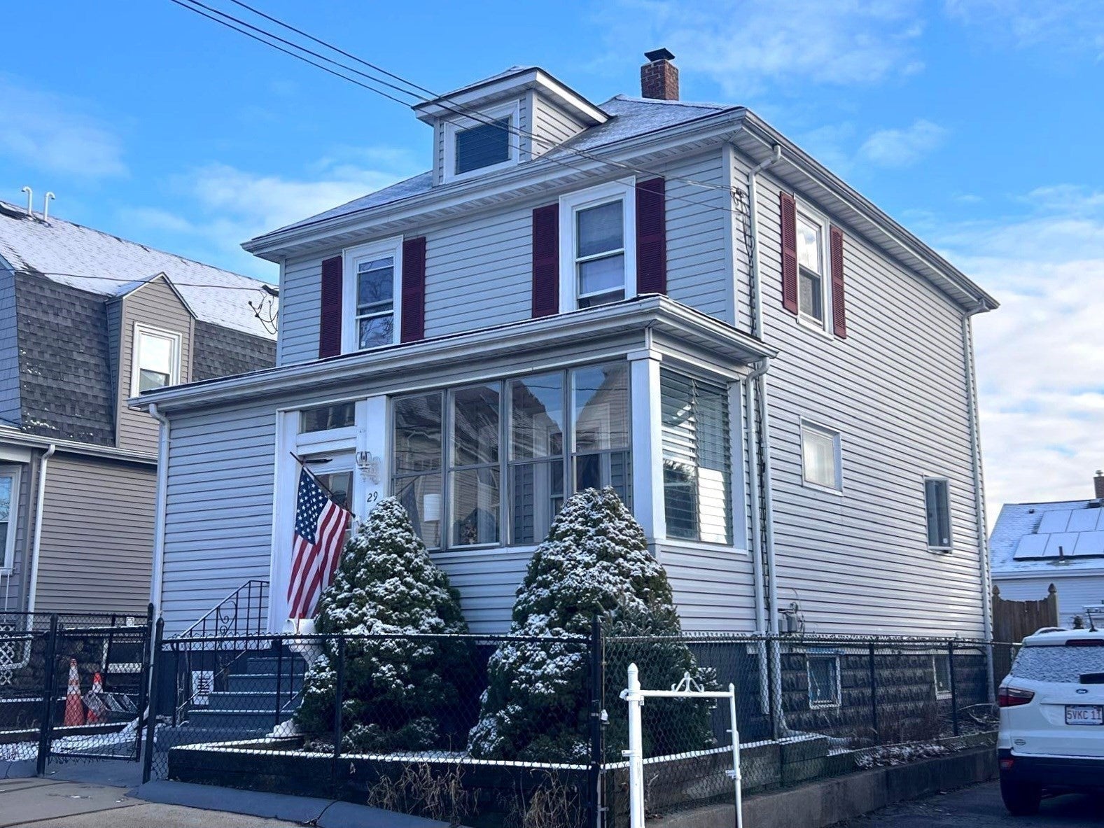 29 Adams Ave
